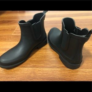 Madewell Chelsea Rain boot. Size 8.